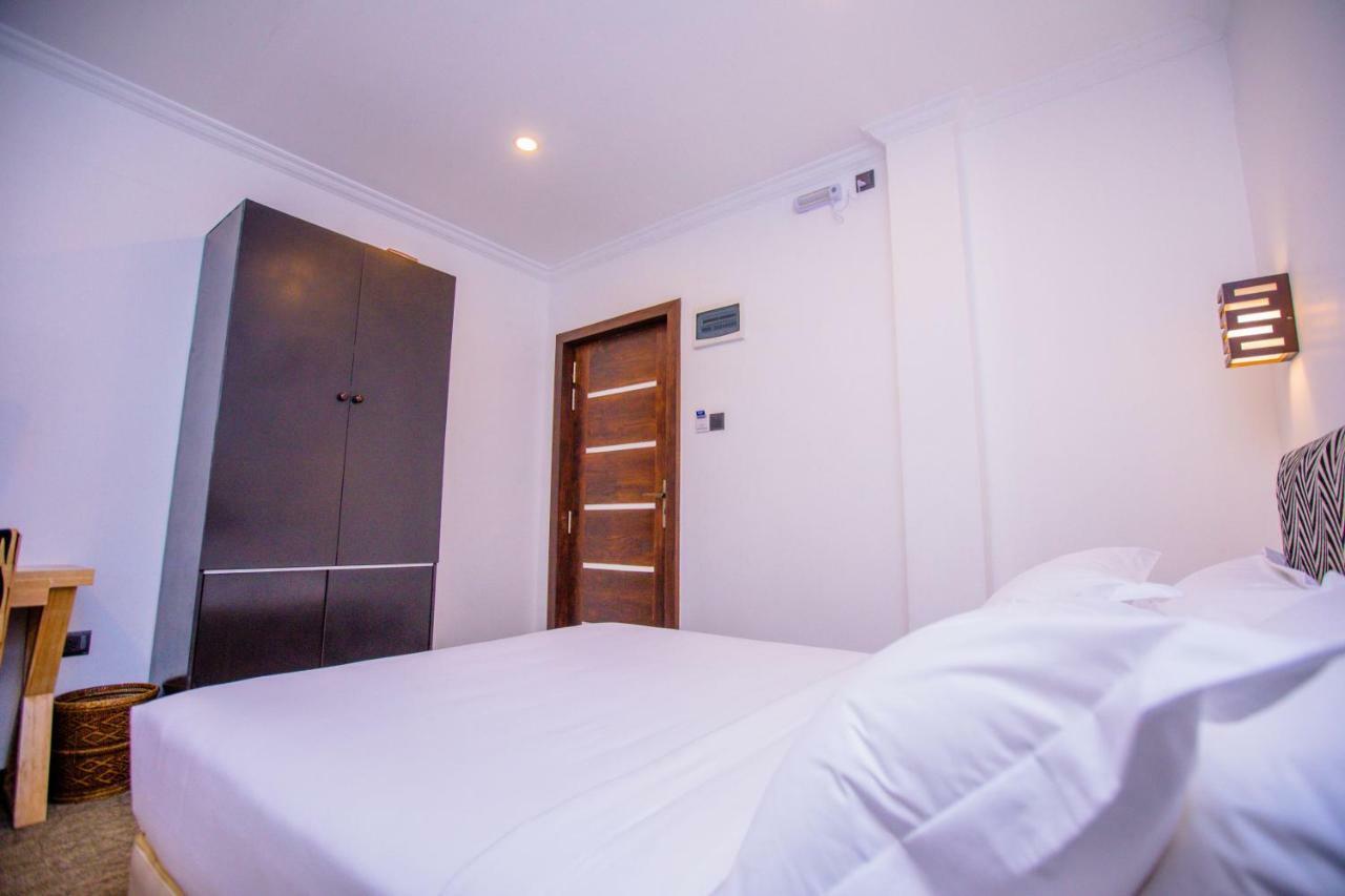 Huddle Hotel Nuwara Eliya Buitenkant foto