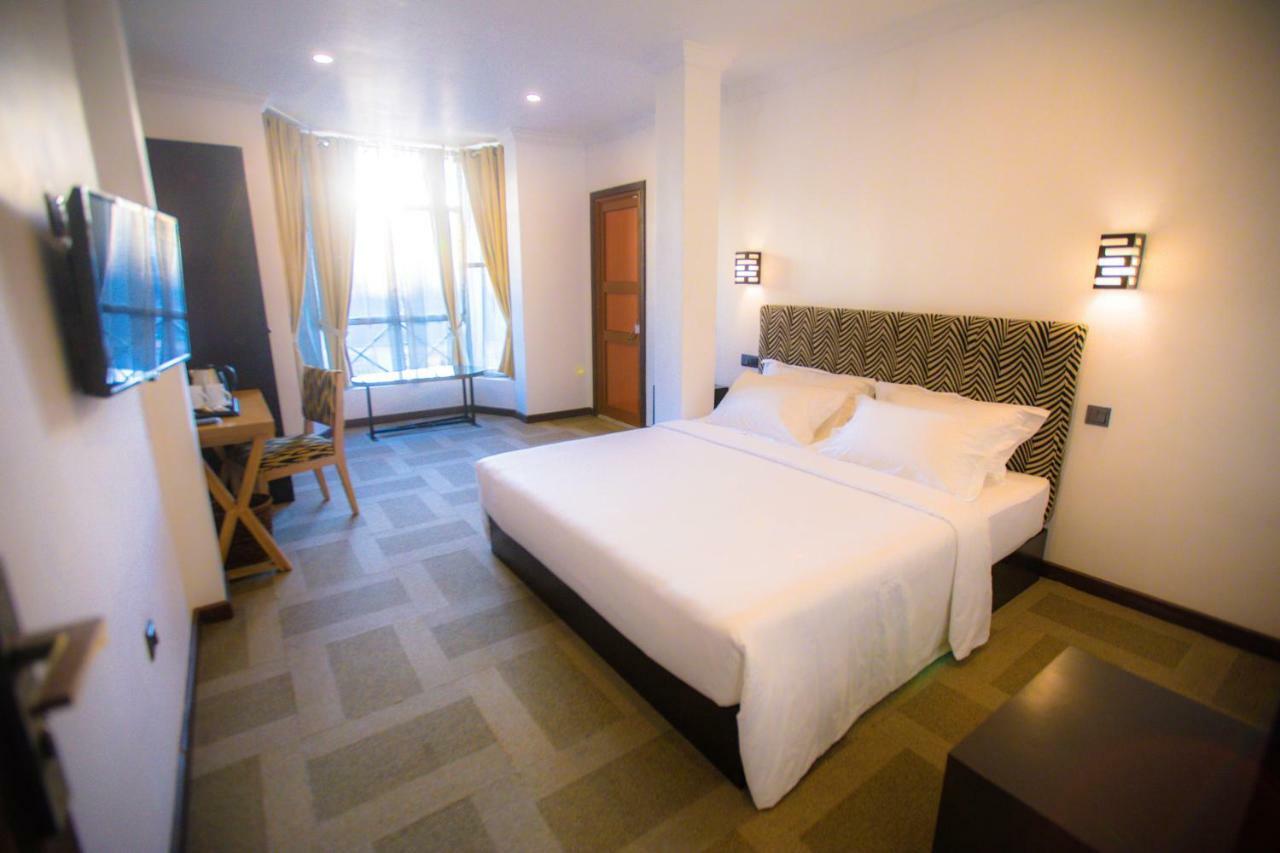Huddle Hotel Nuwara Eliya Buitenkant foto