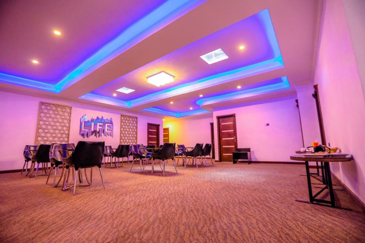 Huddle Hotel Nuwara Eliya Buitenkant foto
